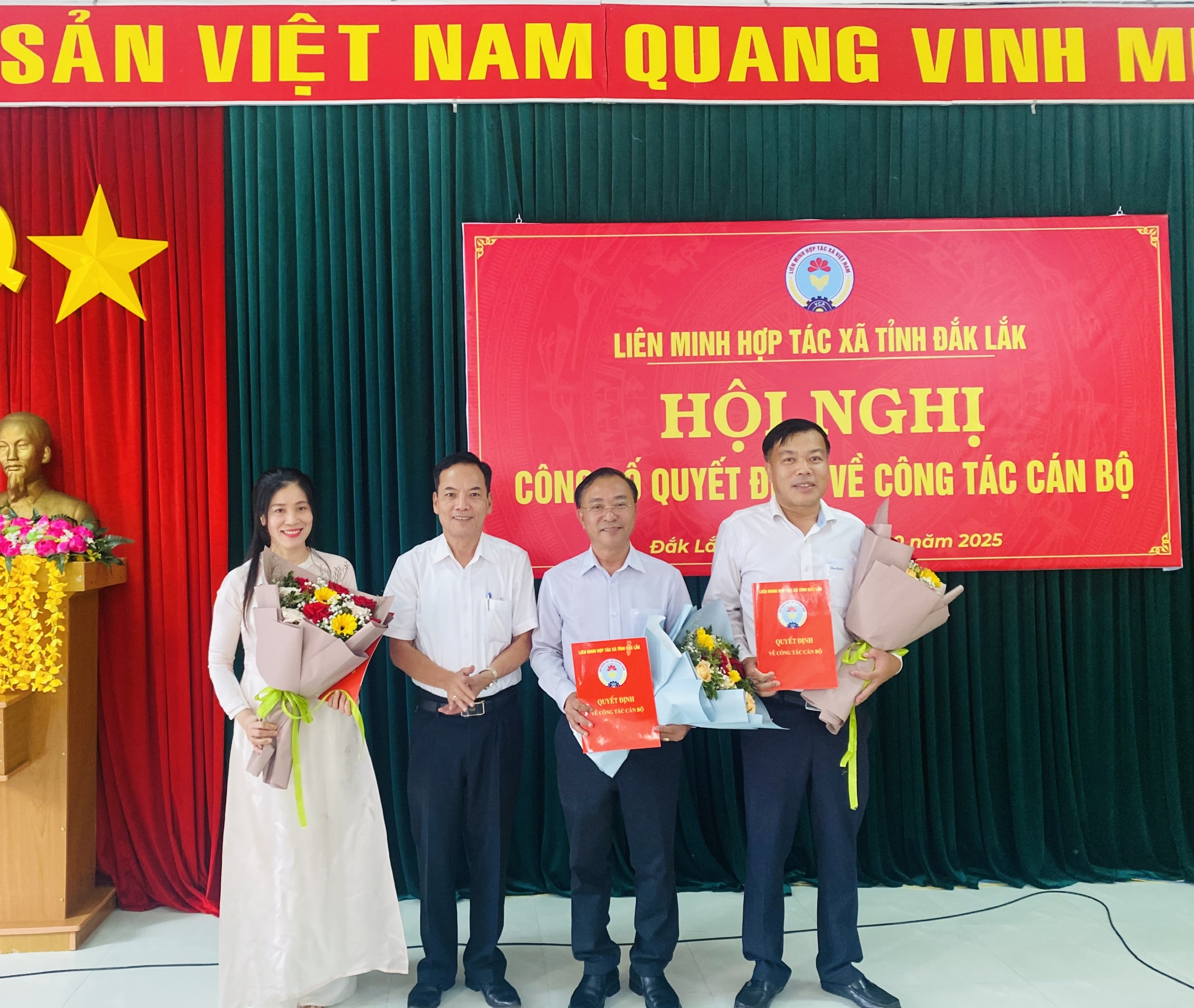 trao QĐ Văn phòng
